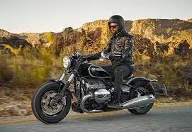 Khám phá sức mạnh và phong cách cùng Softail Breakout tuyệt đẹp!
